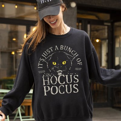 Bunch Of Hocus Pocus Cat Witch Aesthetic Spooky Meme Halloween Costume Sweatshirt
