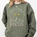 XL Military Green Bunch Of Hocus Pocus Cat Witch Aesthetic Spooky Meme Halloween Costume Sweatshirt