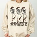 Large Sand Howdy Cowboy Western Ghost Skeleton Witch Skull Meme Halloween Costume Sweatshirt
