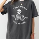Large Pepper Dark Gray I Have No Idea Skeleton Ghost Witch Skull Meme Halloween Costume Comfort Colors Tee