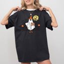 Large Black Need Ride To Salem Ghost Spooky Skeleton Witch Halloween Meme Comfort Colors Tee