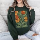 XXL Forest Green Retro Daisy Design Vintage Floral Garden Theme Botanical Illustration Textured Motif Sweatshirt
