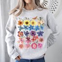 XXXL Ash Light Gray Bright Pressed Flowers Sweatshirt