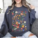 XXL Dark Gray Heather Colorful Delicate Floral Pattern With Leaves and Flowers All Over Graphic Sweatshirt