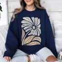  Cozy Soft Retro Flower Bold Floral Boho Print Fleece Lined Weekend Wear Sweatshirt