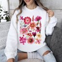 XXXL White Vibrant Pressed Flower Botanical Garden Themed Floral Illustration Art Print Sweatshirt