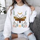 Medium White Enchanted Moth Garden Floral Print Nature Scene Botanical Garden Artwork Sweatshirt