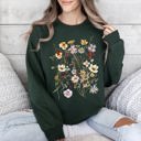 XXXL Forest Green Clover Meadow Pressed Flower Botanical Print Nature Inspired Garden Floral Pattern Sweatshirt