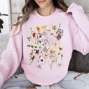 Medium Light Pink Clover Meadow Pressed Flower Botanical Print Nature Inspired Garden Floral Pattern Sweatshirt