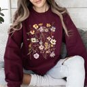 XL Maroon Clover Meadow Pressed Flower Botanical Print Nature Inspired Garden Floral Pattern Sweatshirt