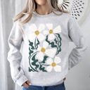 Small Ash Light Gray Boho Art Nouveau Flowers Bold Design Bohemian Floral Motif Intricate Linework Vintage Inspired Sweatshirt