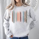 XXXL Ash Light Gray Trailing Vines, Nature, Botanical Stripes Inspired Foliage Pattern Cozy Fleece Sweatshirt