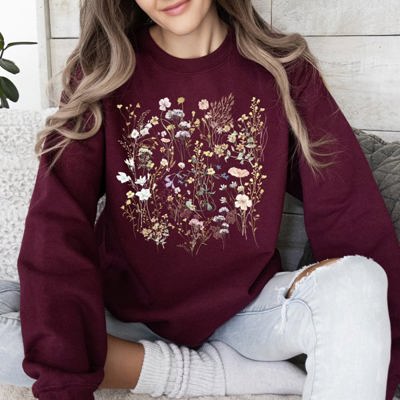 Delicate Wildflowers Forest Meadow Pressed Flowers Floral Collection Edition Sweatshirt