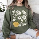 Large Military Green Daisies, Retro Floral Design Vintage-Inspired Floral Print Premium Cotton Blend For All Day Comfort Sweatshirt