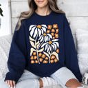 XL Navy Boho Daisies, Boho Retro Floral Design Vintage Bohemian Blossom Pattern Sweatshirt