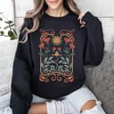 XL Black Sun Art Deco Design Celestial Art Nouveau Solar Rays And Stars Motif Modern Sweatshirt