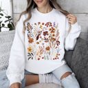 XL White Dried Wildflowers Nature Meadow Floral Leaves Garden Botanical Print Artful Sweatshirt