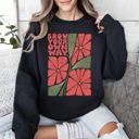 Small Black Grow Your Own Way, Retro Flowers Cozy Vintage Floral Graphic Print Edition Sweatshirt