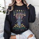 Medium Black Virgo Zodiac Astrology Horoscope Constellation Moon Phases Crystal Talisman Graphic Sweatshirt