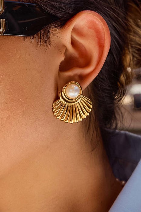 Lennox 18K Gold Shell & Pearl Drop Earrings | Summer New Arrival | Summer Accessories | Lead & Nickel Free | Hypoallergenic | Water Resistant