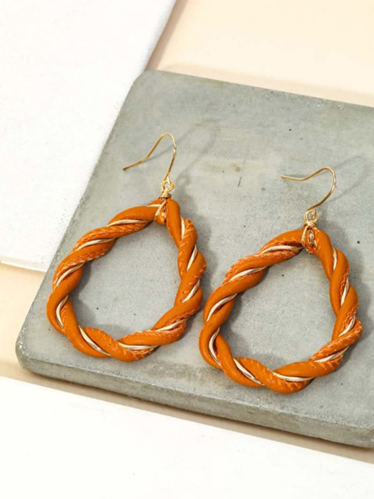 Rhea Cut-Out Teardrop Twist Earrings | Women's Drop Earrings | Fashion Jewelry | Brown Neutral Fall Trendy Jewelry