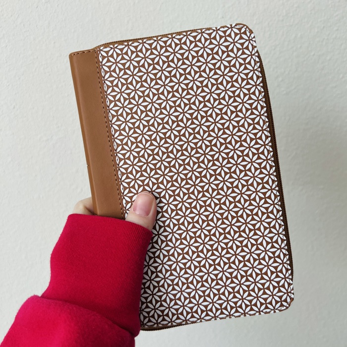 Personalized NIV Holy Bible with Gift Wrap Tabs and Engraving