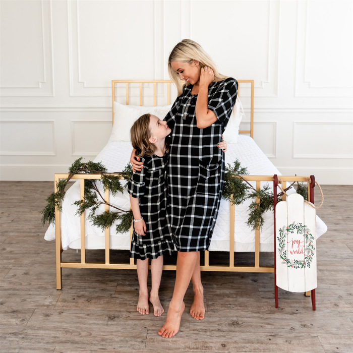 Noel House Dress (Women's and Girls)