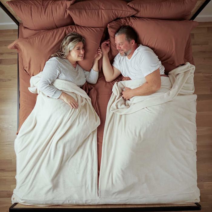 Splitz® UltraSoft Blanket for Couples, Pet Owners & Co-sleeping Families