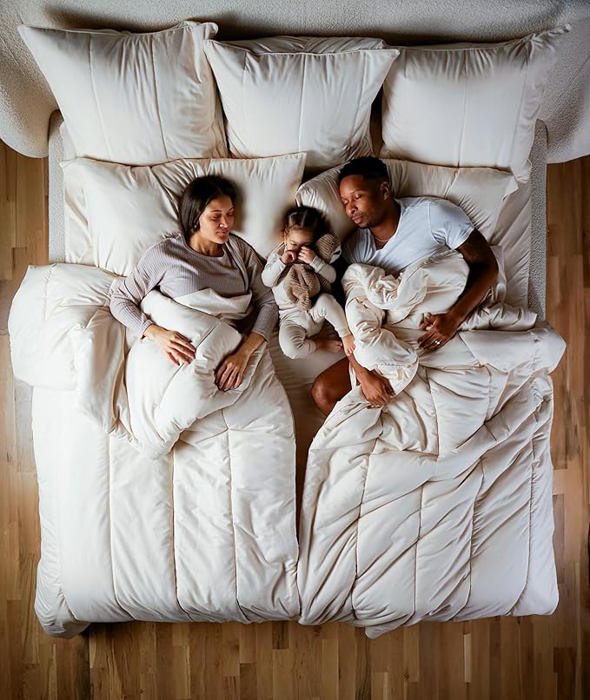 Splitz® Oversized Comforter for Couples, Pet Owners & Co-sleeping Families