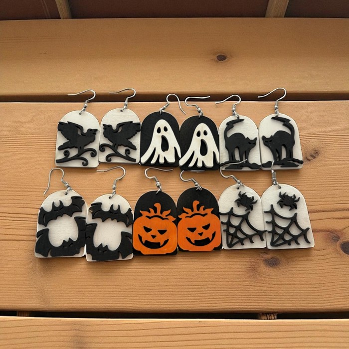 Halloween Earrings. Fall Earrings. Pumpkins. Ghosts. Bats. Spiders. Halloween Jewelry