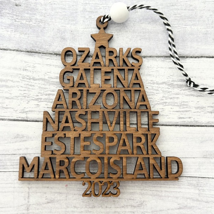 Personalized Family Ornament. Christmas Ornament. Family name Ornament. Personalized Christmas Gift.