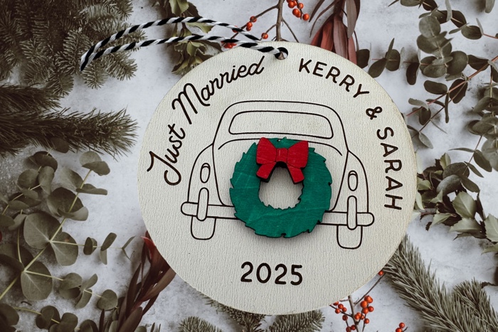 Just Married Ornament. Personalized marriage ornament. Custom Ornaments. Personalized Christmas Gift.