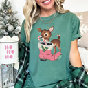Small (UNISEX) Reindeer: Light Green Vintage Minty Christmas Holiday Tees – Santa, Reindeer, Snowman, Noël, and Poinsettia for Classic Holiday Cheer, Cozy Winter Style, and Holiday Gift Ideas