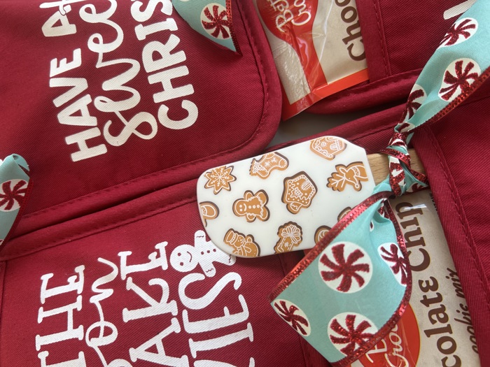 Cheerful Holiday Potholder with option to add a Spatula
