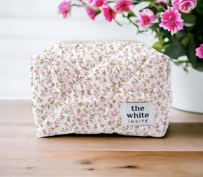 Custom Embroidered Flower Makeup Bag, Quilted Cosmetic Pouch, Personalized Toiletry Bag for Women, Makeup Organizer, Gift for Mom, Gift for Her