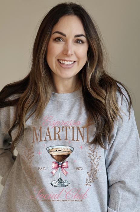 Espresso Martini Social Club Sweatshirt – Trendy Graphic Coffee Crewneck for Women, Cozy Cocktail Lover Gift