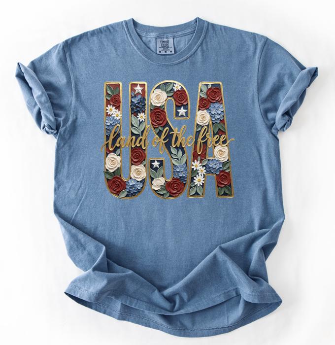 USA Gold Floral Land of the Free Graphic Tee, Patriotic Floral Shirt for Women, 4th of July Outfit, America Comfort Colors Tee, Patriotic Gift for Her