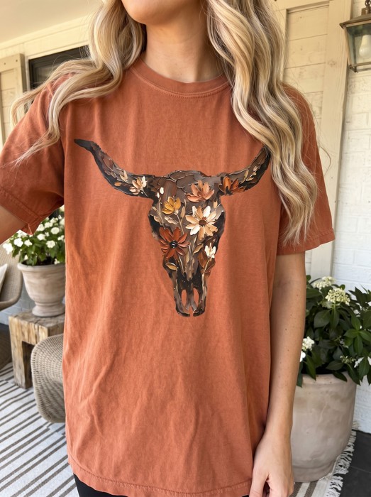 Fall Comfort Colors Graphic Tee, Pumpkin Shirt, Western Floral Tee, Homebody Fall Shirt, Autumn Graphic Tee, Cozy Fall Outfit, Thanksgiving Shirt, Cottagecore Tee