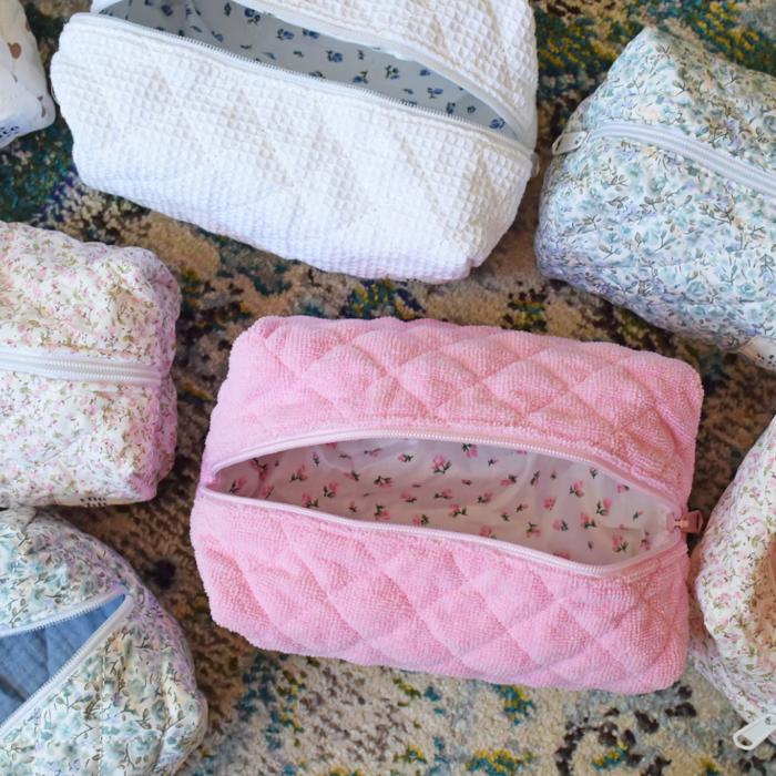 Custom Embroidered Flower Makeup Bag, Quilted Cosmetic Pouch, Personalized Toiletry Bag for Women, Makeup Organizer, Gift for Mom, Gift for Her