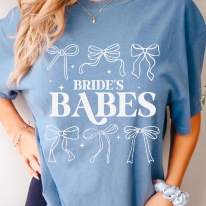 Bride's Babe Bachelorette Party Comfort Colors Tee, Bridal Party Shirt for Women, Preppy Wedding Graphic Tee, Bachelorette Outfit, Gift for Bride