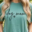  Dog Mom Comfort Colors Graphic Tee, Cute Dog Lover Shirt, Pet Mom T-Shirt, Casual Everyday Tee for Furmoms, Dog Mama Gift for Women