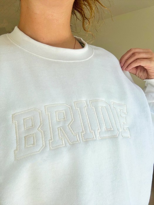 Embroidered Bride Sweatshirt Crewneck, Personalized with Name and Wedding Date on Sleeve Sweater, Bridal Shower Gifts, Engagement Gift