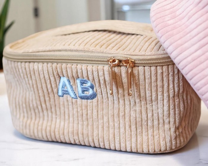 Personalized Embroidered Makeup Bag, Custom Quilted Cosmetic Bag, Personalized Gift, Corduroy Toiletry Bag Women, Gift for Her, Pouch Travel Bag