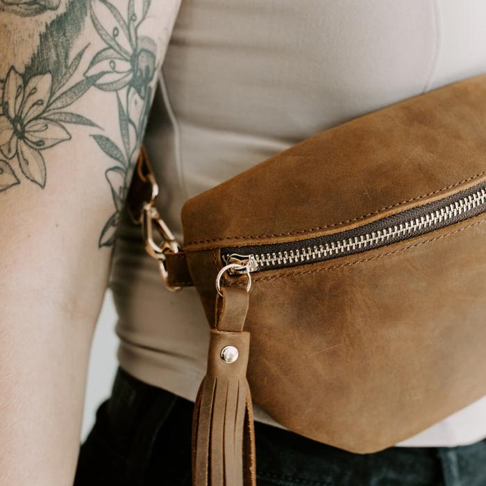 Genuine Leather Belt Bag Leather Fanny Pack Adjustable Crossbody Bag, Sling Bags for Women Minimalist Bag Causal Brown Gift for Mother's Day
