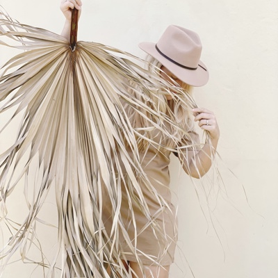 4ft Giant Palm Leaf Decor, Dried Palm Fronds Wall Art, Boho Wall Hanging, Tropical Coastal Decor, Rustic Beach Wedding & Ceremony Accessory