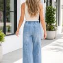  Amia Leg Ankle Length Jeans