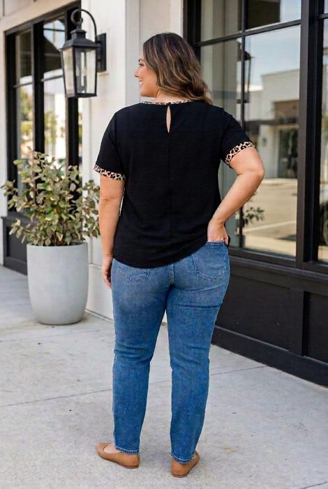 Belen Patchwork Loose PLUS Tee