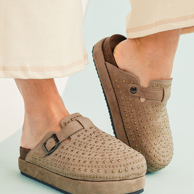Charli Closed toe Platform Slippers