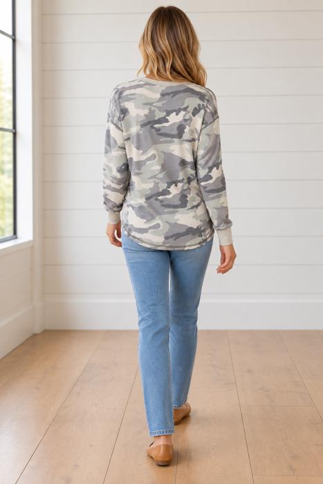 Dakotah Western Textured Knit Long Sleeve Top