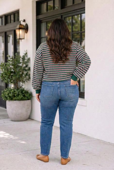 Eva Long Sleeve Shift PLUS Sweatshirt
